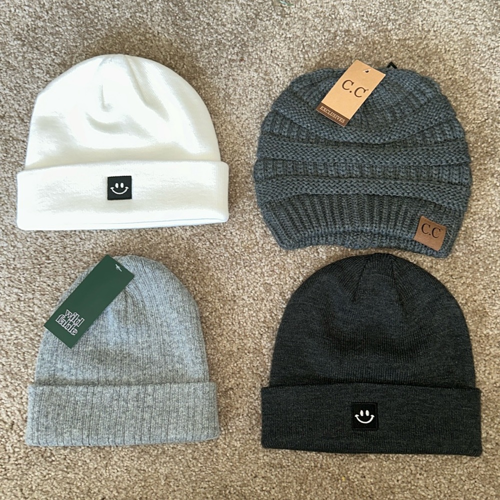 Women’s Beanies/Hats